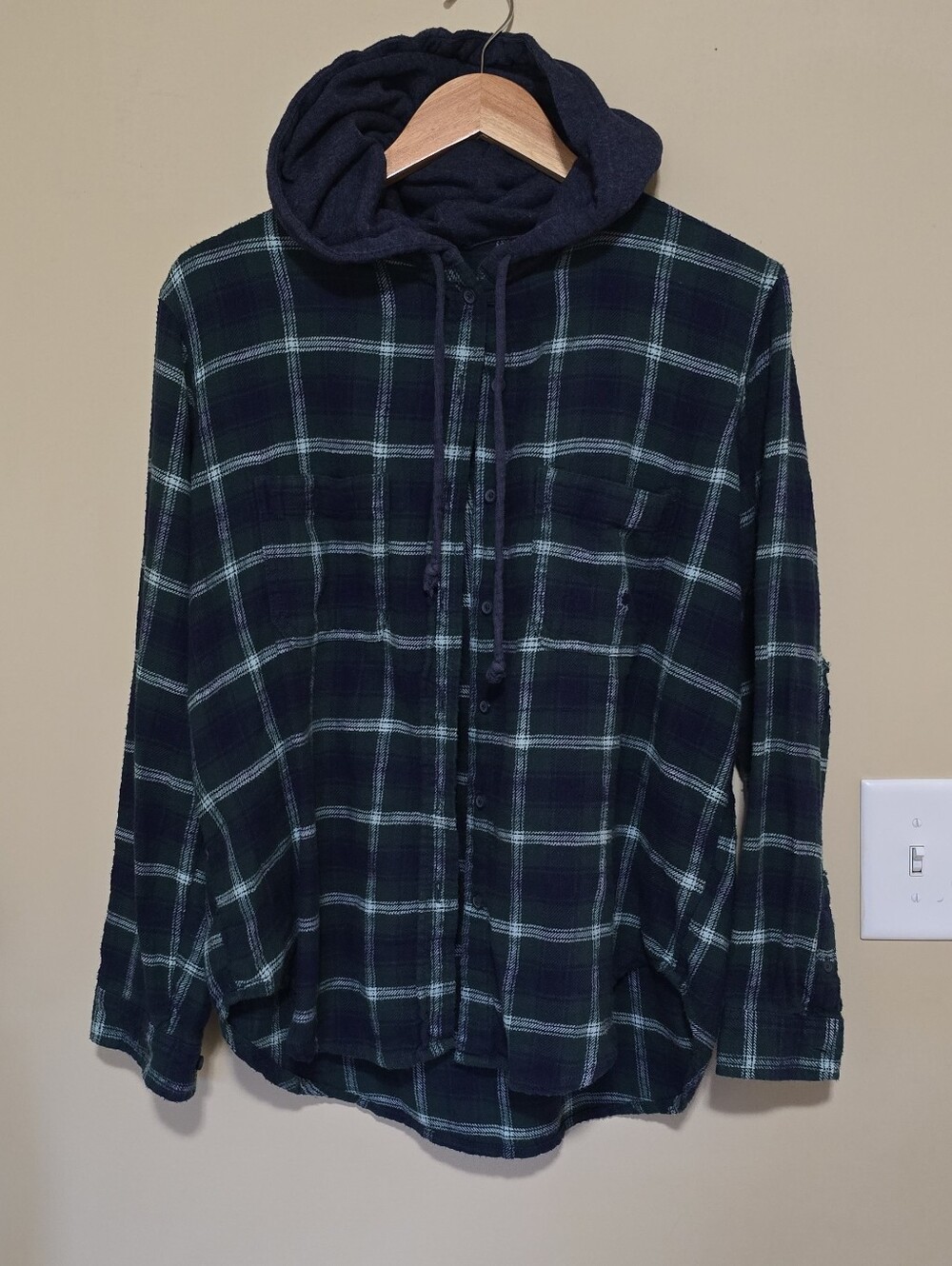 American Eagle Green and Navy Plaid Button-Up